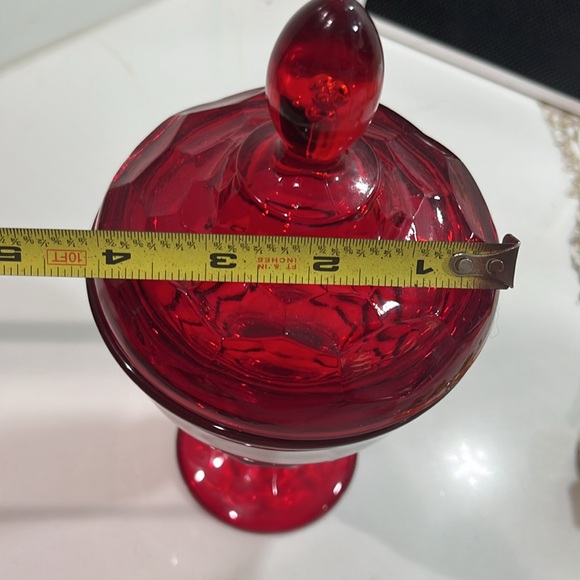 Vintage L.E Smith ruby-red glass pedestal,lidded candy dish tall 91/4 x4” wide - Picture 10 of 11